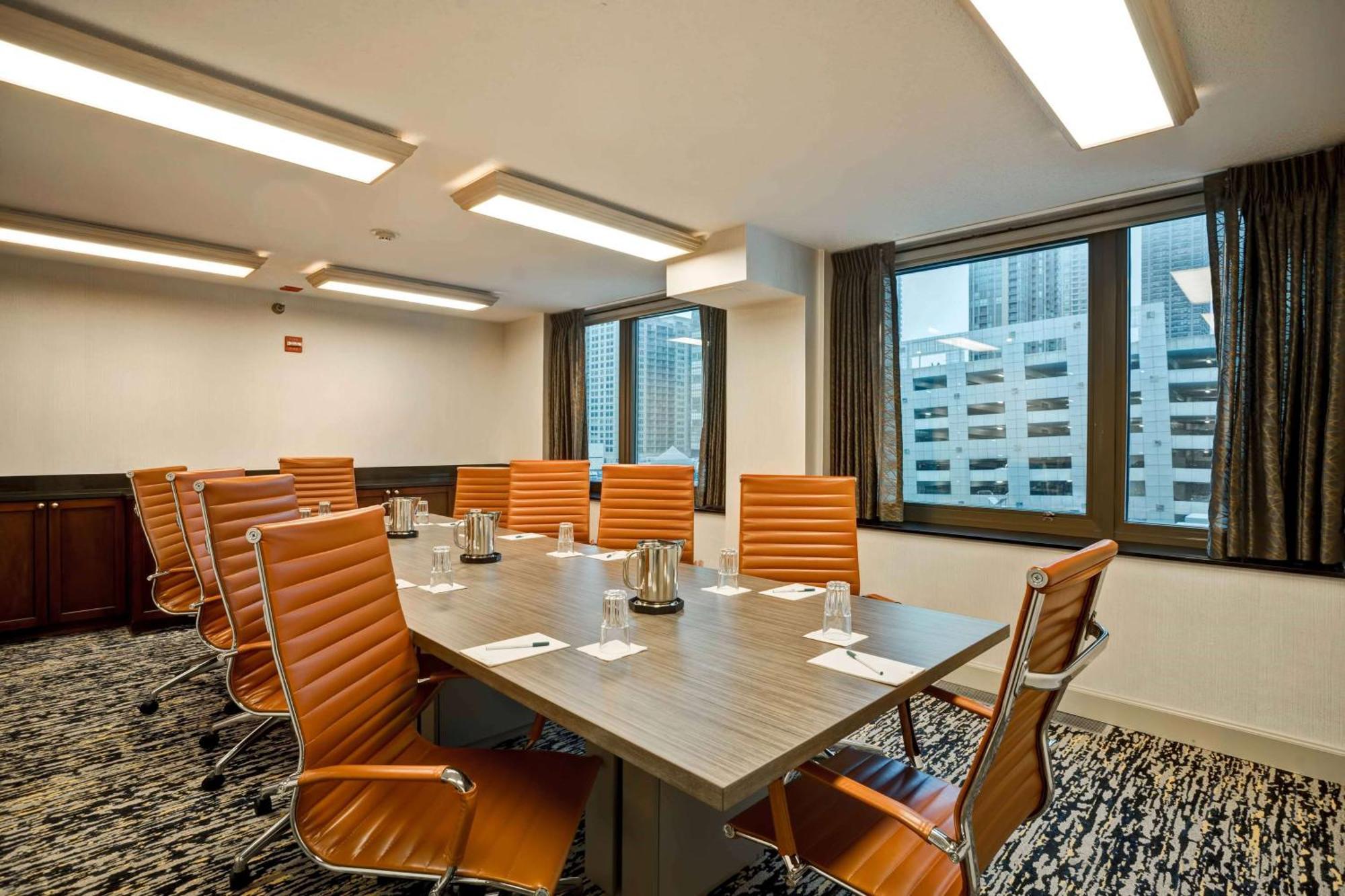 Homewood Suites By Hilton Chicago Downtown Exterior foto