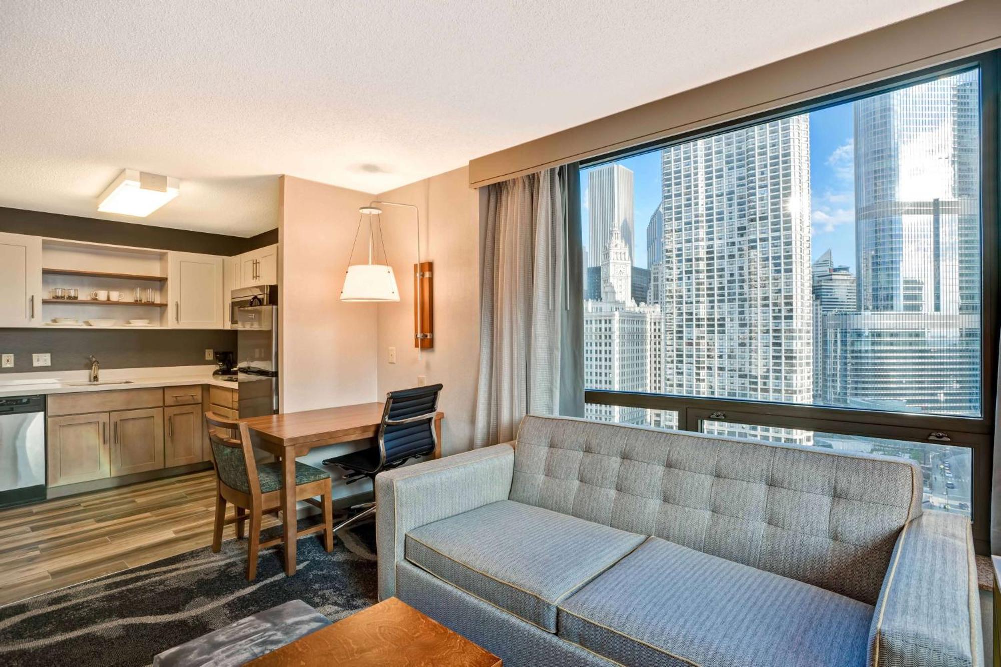 Homewood Suites By Hilton Chicago Downtown Exterior foto