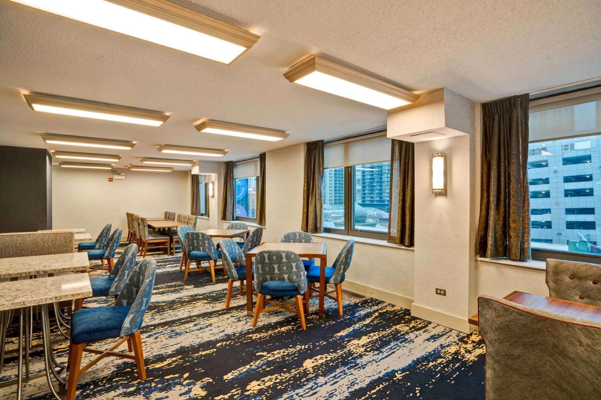 Homewood Suites By Hilton Chicago Downtown Exterior foto